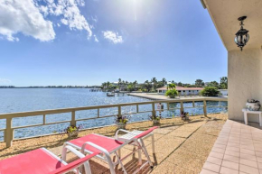 Bayfront Holmes Beach Condo with Resort Perks!